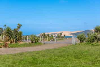 8 Dune Rise, OPONONI