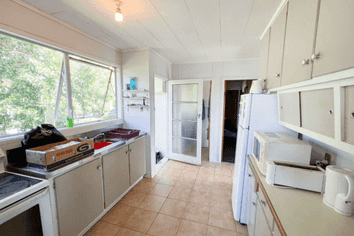 Auckland - Address withheld