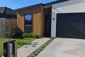 2/78 Sandwich Road, Saint Andrews
