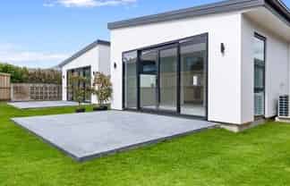 2/78 Sandwich Road, Saint Andrews