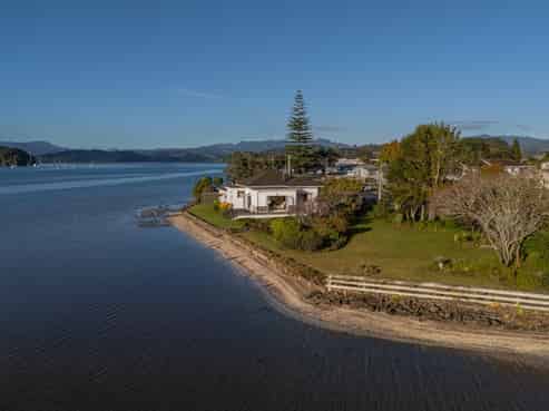 96 Albert Street, Whitianga