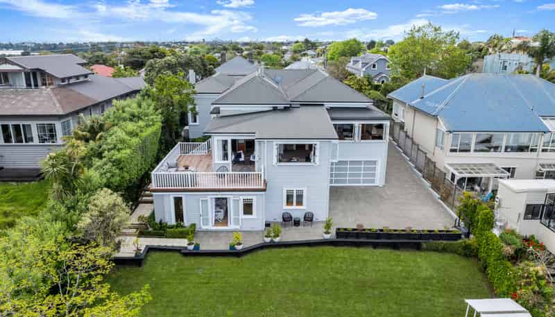 11 Calliope Road, Devonport