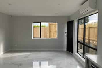 1/3 Arran  Street, Avondale