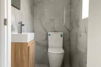 1/3 Arran  Street, Avondale