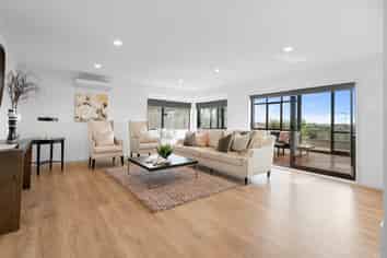 216 Whitford Road, Shamrock Park