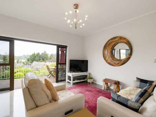 150 Lake Crescent, Hamilton Lake