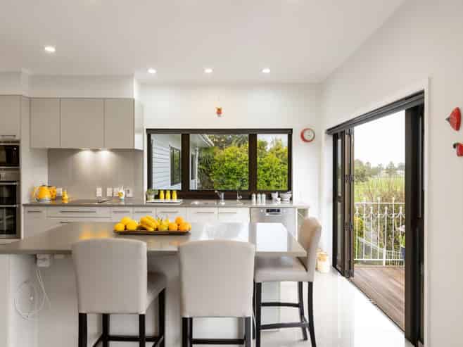 150 Lake Crescent, Hamilton Lake