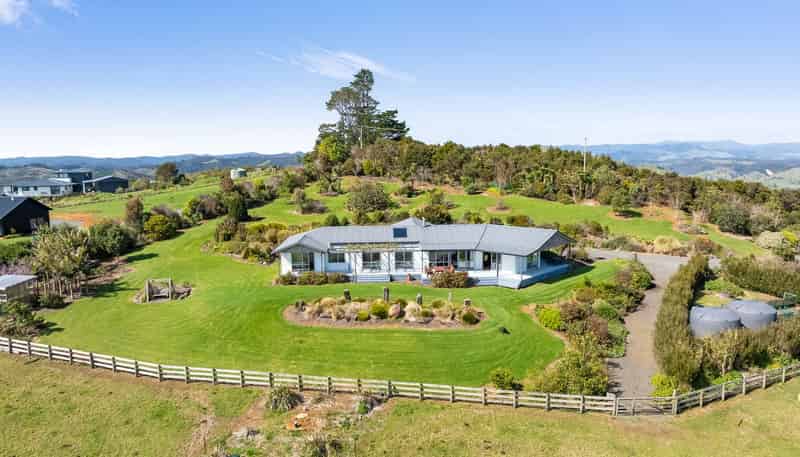 601 Cable Bay Block Road, Cable Bay