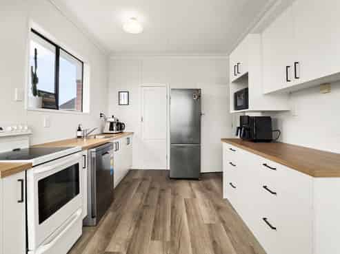 16 Eskvale Street, Saint Kilda