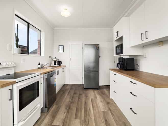 16 Eskvale Street, Saint Kilda