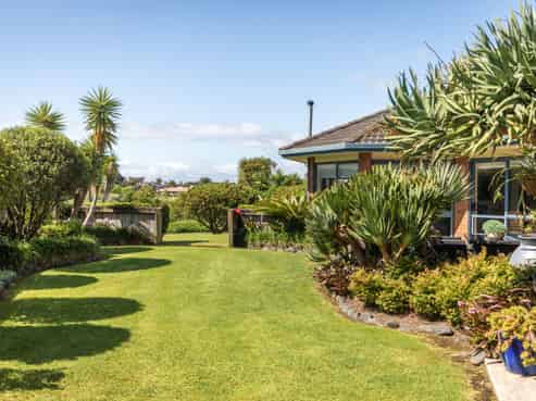 98 Koutunui Road, Athenree