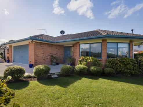 98 Koutunui Road, Athenree