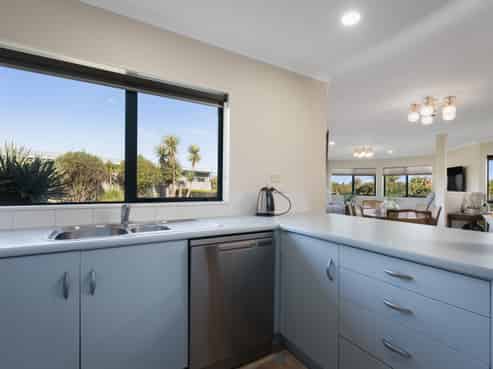 98 Koutunui Road, Athenree