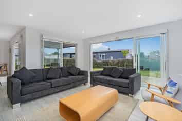 37 Longreach Drive, Cooks Beach