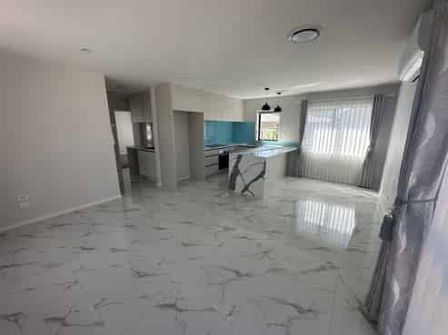 9A Forbes Road, Favona