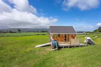 22B Gawler Street, Te Horo Beach