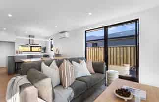 17 - 19 Longfields Road, Lincoln