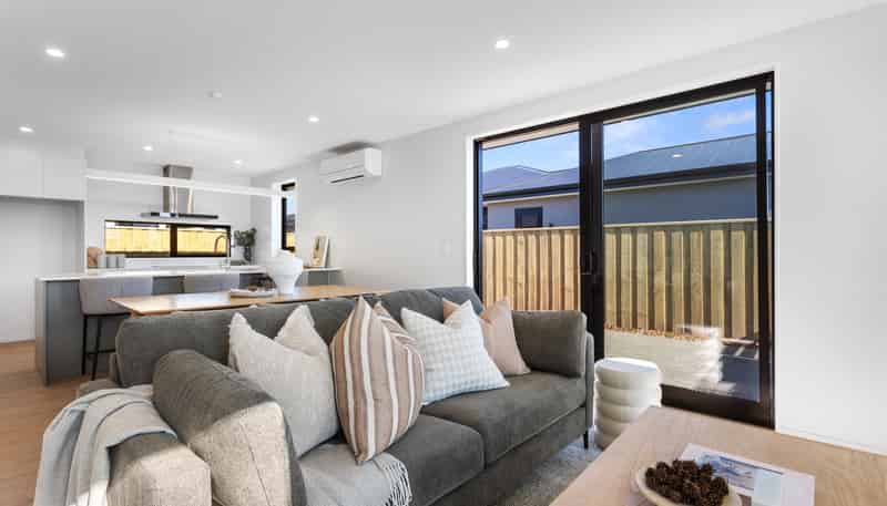 17 - 19 Longfields Road, Lincoln