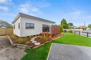 56 Dunstan Street, Otaki