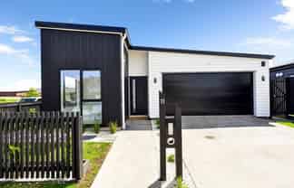 11 Bannerman Crescent, Chartwell