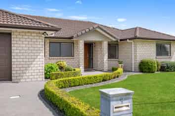 9 Barry Curtis Place, Levin