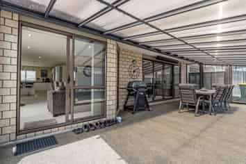 9 Barry Curtis Place, Levin