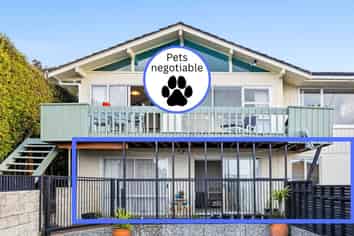 278 Whangaparaoa Road, Red Beach