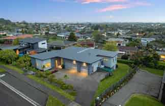 2 Stonedale Drive, Pukekohe