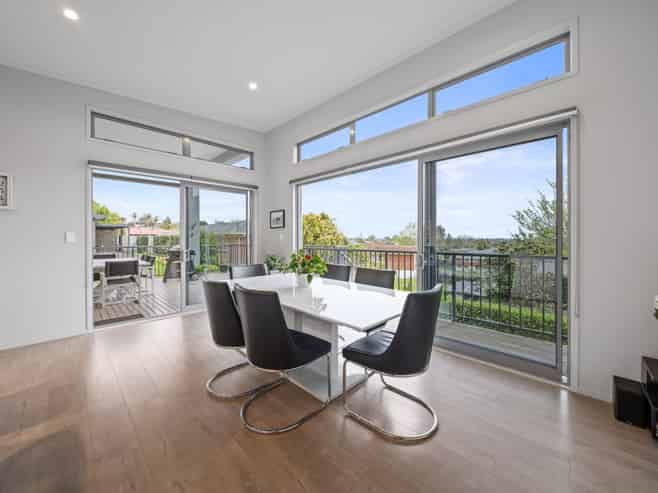 2 Stonedale Drive, Pukekohe