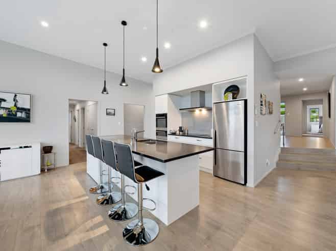 2 Stonedale Drive, Pukekohe