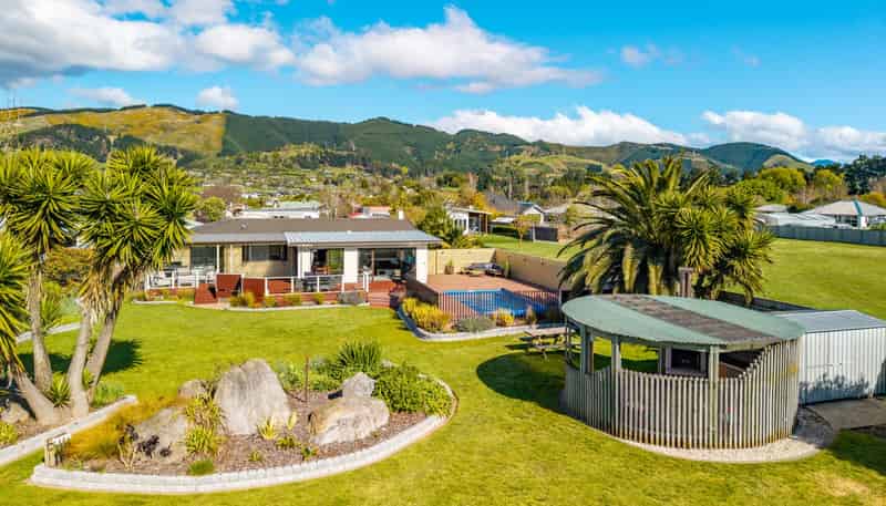 14 Collins Road, Richmond