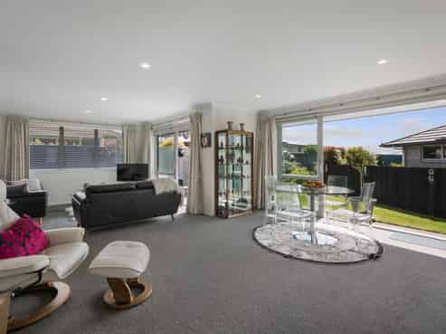 18 Long Acre Close, Katikati