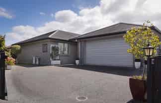 18 Long Acre Close, Katikati