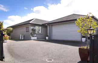 18 Long Acre Close, Katikati