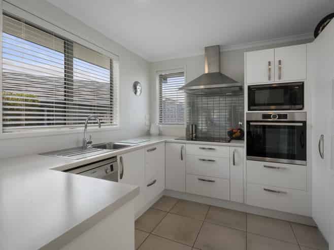 18 Long Acre Close, Katikati