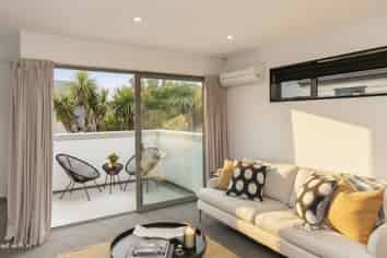34C Packe Street, Edgeware