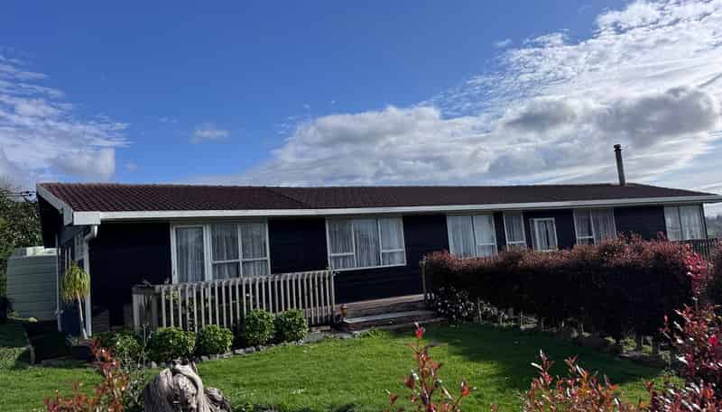 42 Potts Road, Whitford
