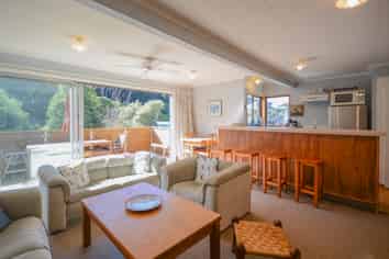 52 Tikao Bay Road, French Farm