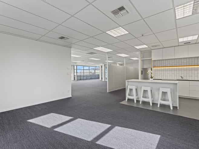 Riccarton | Office – Bright, Versatile, Parking