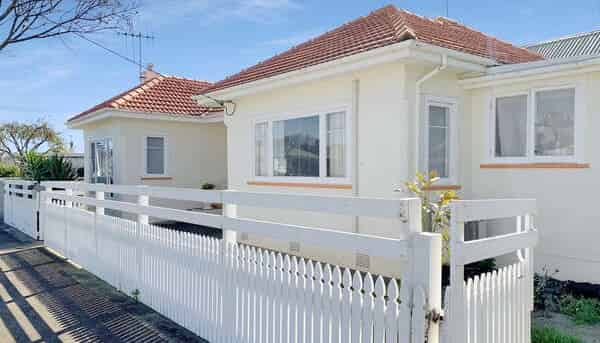 66 Salisbury St, Levin