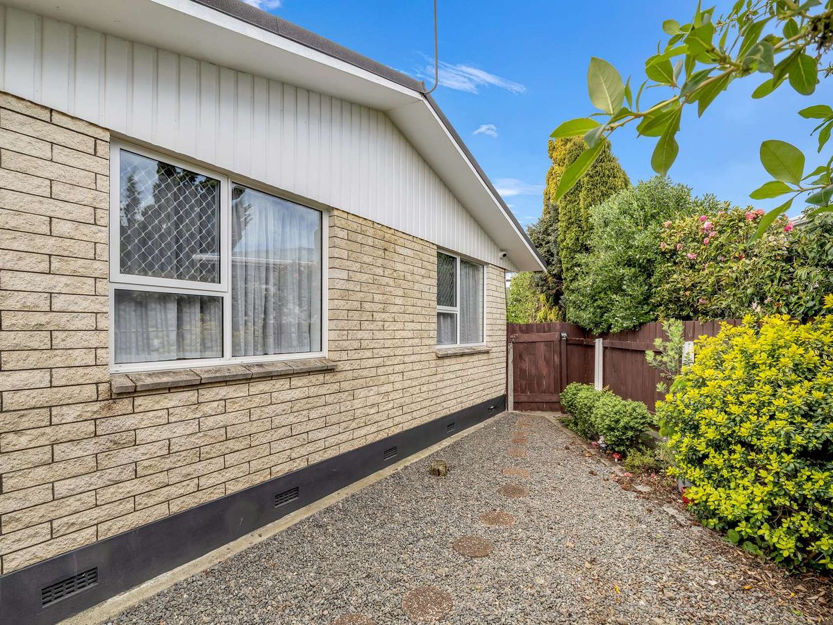 Double Glazed, Low Maintenance - Ansicht 5