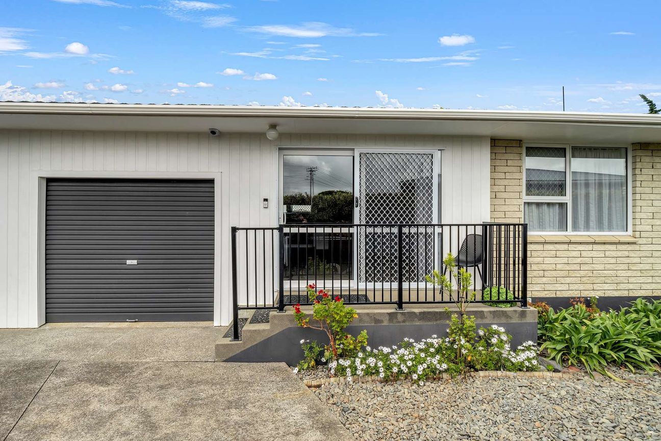 Double Glazed, Low Maintenance - Aanzicht 4