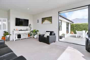 5 Kestrel Place, Woolston