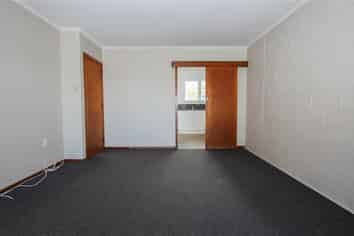 2/75 Albert Street, Hamilton East