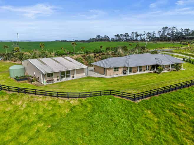 1518 Old North Road, Helensville