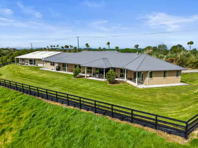 1518 Old North Road, Helensville