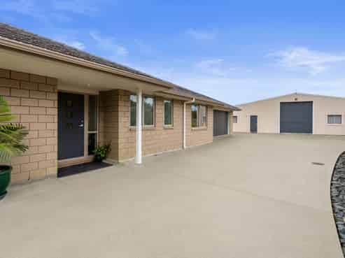 1518 Old North Road, Helensville