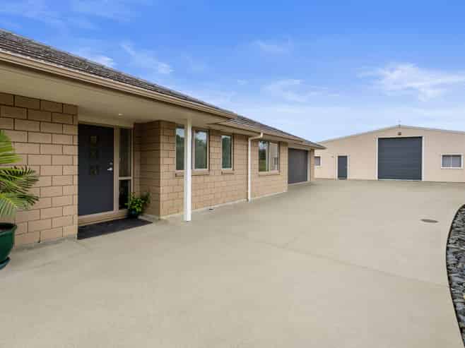 1518 Old North Road, Helensville