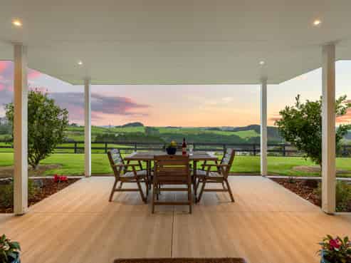 1518 Old North Road, Helensville