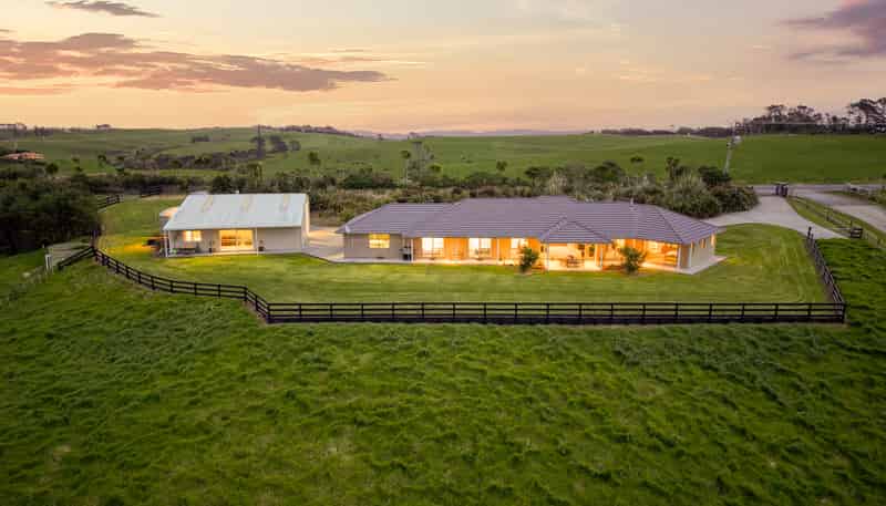 1518 Old North Road, Helensville